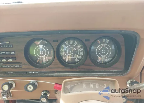 1975 Jeep Wagoneer from USA, damaged, VIN J5A15MZ059701